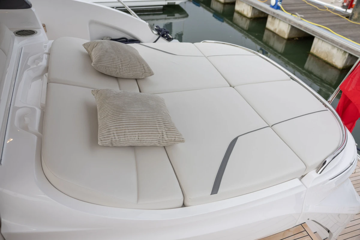 Image of Princess V50 Open