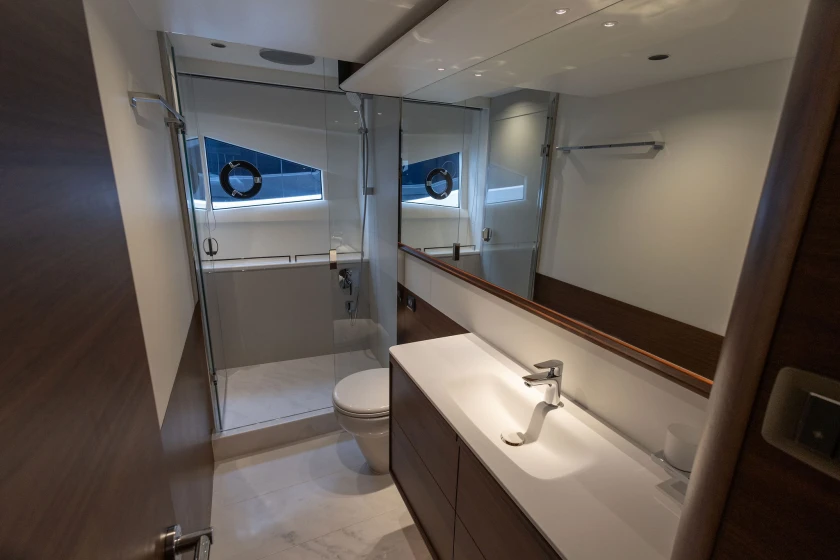 Image of f65078(9of188).jpg