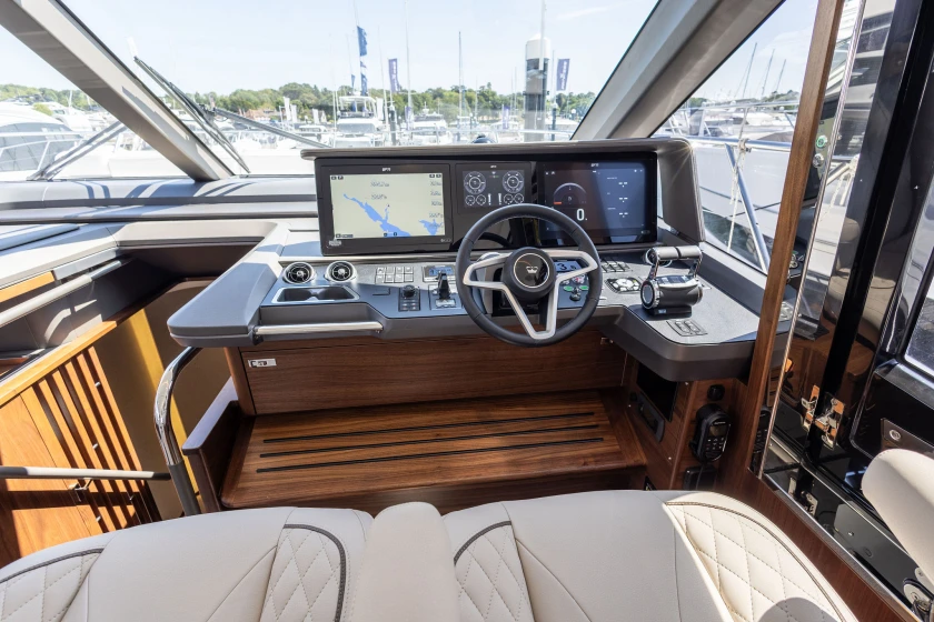 Image of f65083(11of170).jpg