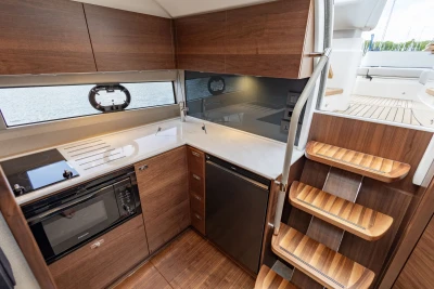 Image of Princess V40
