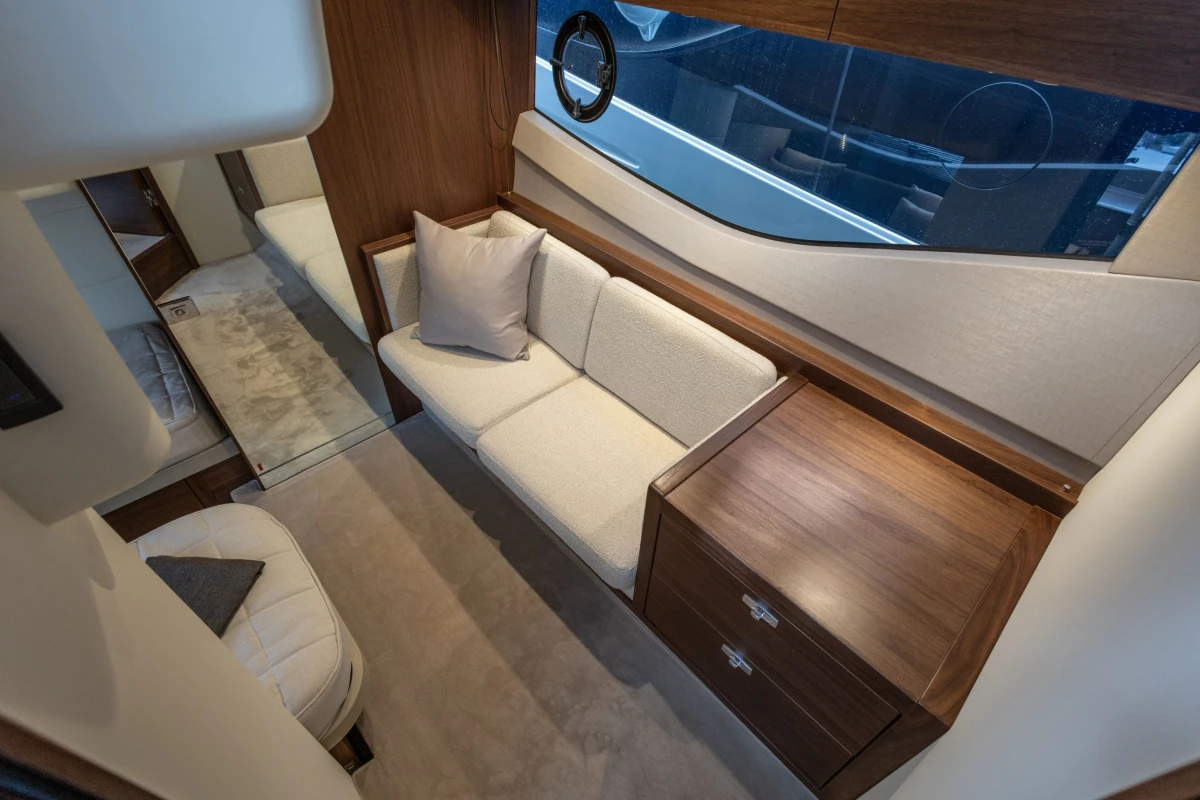 Image of Princess V40