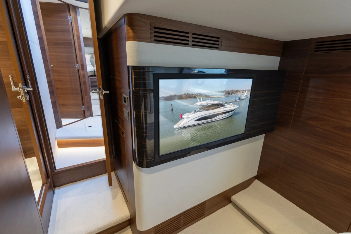 Image of Princess V55