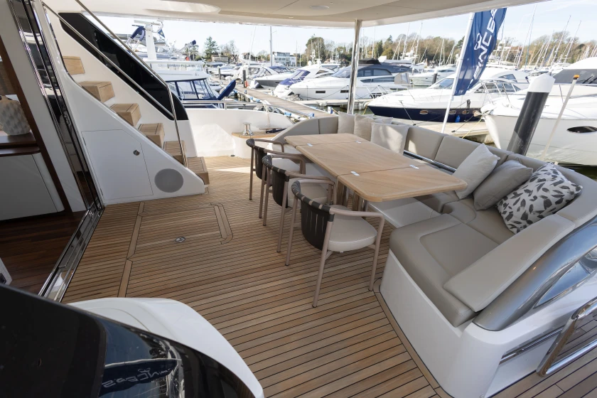 Image of x80068(3of188).jpg