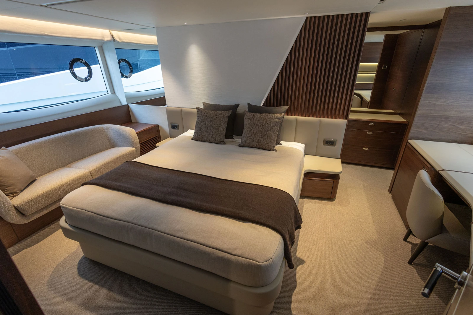 Image of y72102(102of236).jpg