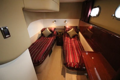 Princess 61 Port Twin Cabin