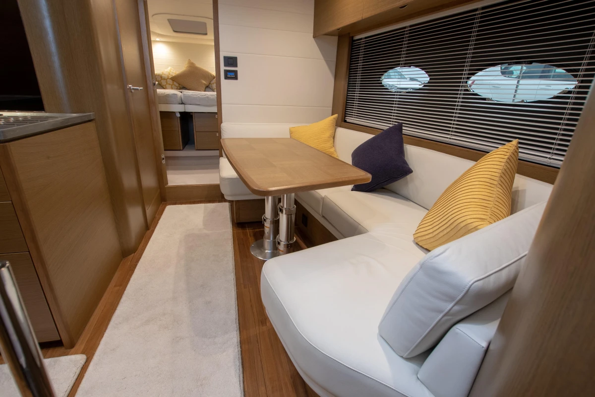 Princess V48 Open - Saloon