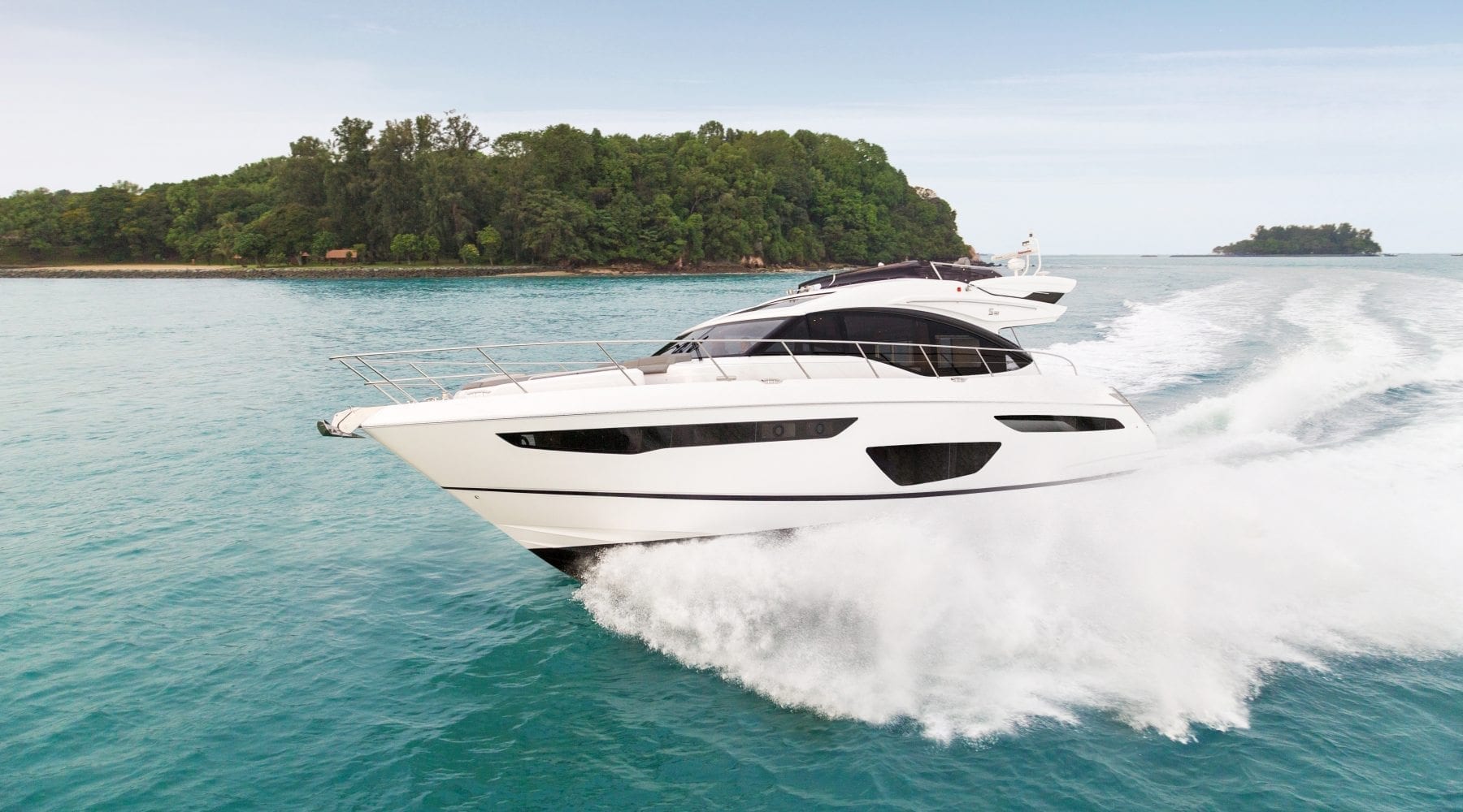 luxury yacht vacancies