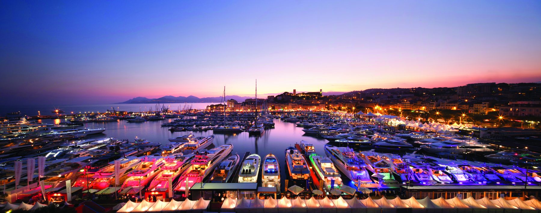 CANNES BOAT SHOW HD Princess Motor Yacht Sales